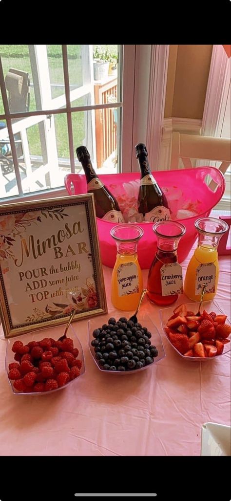 Brunch Style Baby Shower Ideas, Brunch Baby Shower Theme, Brunch Themed Baby Shower Ideas, Baby Shower Brunch Theme, Brunch Gender Reveal, Baby Brunch Shower Ideas, Brunch Baby Shower Food, Gender Reveal Brunch, Brunch Baby Shower Ideas