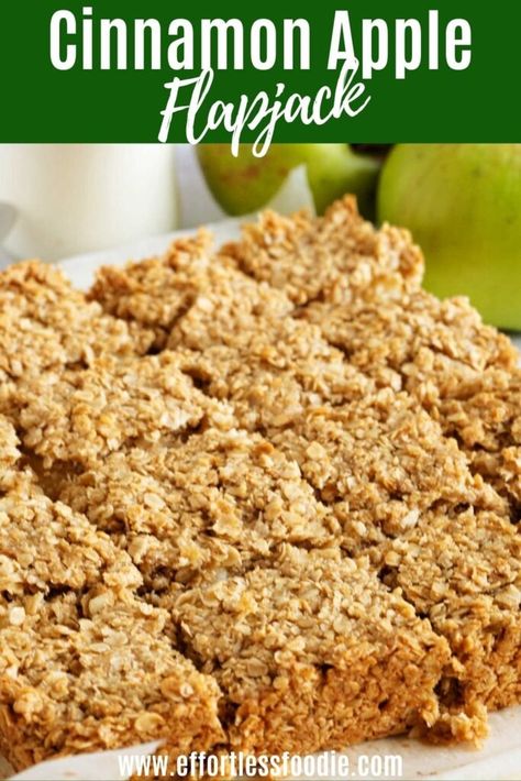 Bramley Apple Recipes Desserts, Apple Flapjack Recipe, Fruit Flapjack Recipe, Autumn Baking For Kids, Bramley Apple Recipe, Dessert With Custard, Snacks Lunch Boxes, Bramley Apple Recipes, Apple Traybake