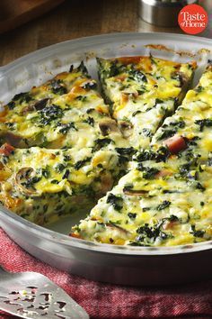 Crustless Spinach Quiche, Quick Quiche, Quiche Recipes Crustless, Easy Low Carb Meals, Church Recipes, Spinach Quiche Recipes, Breakfast Quiche Recipes, Quiche Recipes Easy, Low Carb Meals