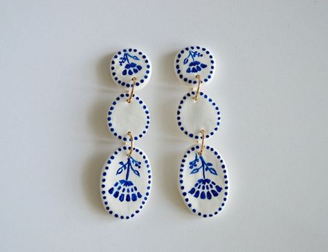 Handmade Ceramic Jewelry, Broken China Jewelry, Porcelain Earrings, Ceramic Earrings, Polymer Earrings, Polymer Clay Jewelry Diy, Painted Earrings, Painted Jewelry, Hand Painted Jewelry