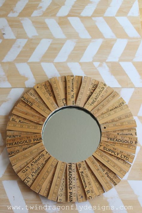 DIY Yardstick Mirror | Hometalk Diy Mirror Decoration, Diy Spoon Mirror, Diy Mirror Design, Diy Mirrored Furniture, Mirror Decor Ideas, Mirror Frame Diy, Mirror Makeover, Mirror Decoration, Upcycled Projects