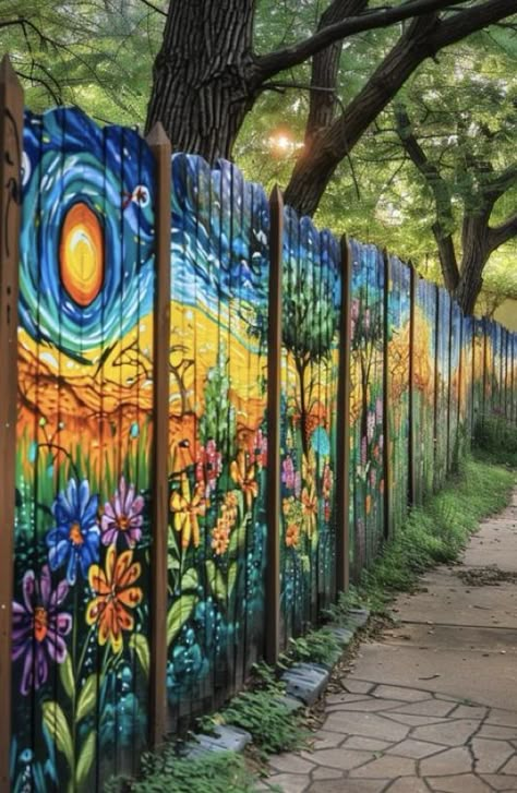 Paint Fence Ideas Backyards, Fence Mural Ideas, Painted Fences, Fence Murals, Fence Painting, Wall Charm, Privacy Fence Ideas, Garden Fence Art, Fence Options