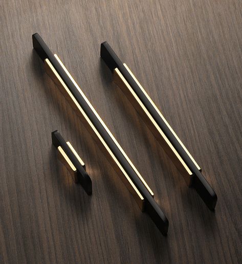 Modern Light Luxury Cabinet Door Handle Black Gold Stitching - Etsy Minimalist Drawers, Wardrobe Handle, Wood Cabinet Doors, Cabinet Door Hardware, Door Handles Modern, Door Handle Design, Wardrobe Door Handles, Gate Handles, Brass Cabinet Handles