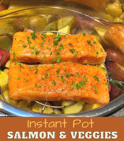 Instant Pot Salmon with garlic potatoes and broccoli #recipe #dinnerrecipe #easyrecipes #salmon #instantpot #dinnerunder30minutes Instant Pot Salmon And Potatoes, Instant Pot Salmon Recipes Easy, Fish Recipes Instant Pot, Instant Pot Recipes Salmon, Salmon Instapot Recipes, Salmon Recipes Instant Pot, Instant Pot Salmon Recipe, Salmon In Instant Pot, Salmon Instant Pot Recipes