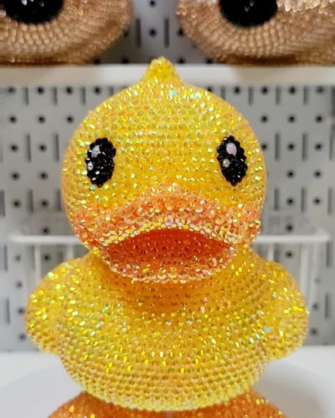 Bedazzled Rubber Ducks, Bedazzled Things, Duck Things, Big Duck, Blue Sky Wallpaper, What The Duck, Twilight Memes, Rubber Duckies, Rhinestone Projects