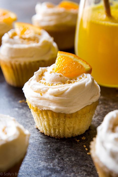 Fresh-Squeezed Mimosa Cupcakes - Sally's Baking Addiction Mimosa Cupcakes, Champagne Frosting, Boozy Cupcakes Recipes, Cupcakes With Frosting, Boozy Baking, Champagne Recipe, Margarita Cupcakes, Boozy Cupcakes, Mothers Day Cupcakes