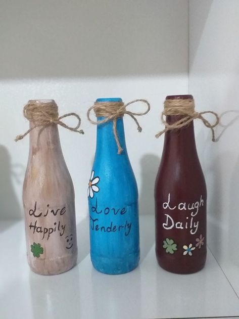 Glass botels ideas Beer Bottle Art Ideas, Glass Bottle Painting, Beer Bottle Art, Bamboo Painting, Plastic Bottle Planter, Glass Bottle Diy, Cd Crafts, Wine Craft, Diy Glass Bottle Crafts