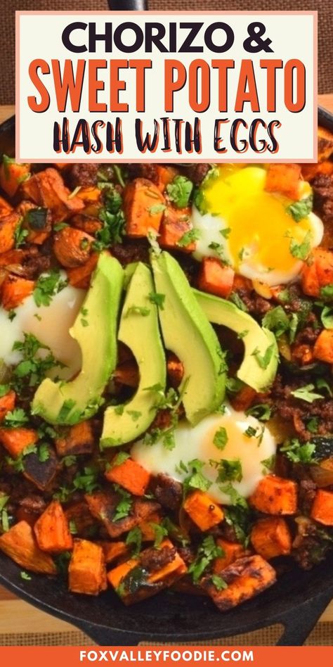 Chorizo and Sweet Potato Hash with Eggs is a great meal for breakfast, lunch, or dinner! Nothing celebrates a sweet potato's flavor like a good old-fashioned hash with great Mexican flavors like chorizo sausage, poblano peppers, and ancho chili powder. My chorizo and sweet potato hash has just a touch of heat but is packed with flavor. Chorizo And Sweet Potato, Sweet Potato Chorizo, Potato Chorizo, Chorizo Hash, Easy Yummy Breakfast, Breakfast Hash Recipes, Sweet Potato Breakfast Hash, Best Lunch Recipes, Ancho Chili Powder