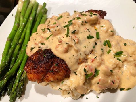 BLACKENED CATFISH TOPPED WITH A CRAWFISH CREAM SAUCE Catfish With Crawfish Sauce, Blackened Tilapia With Cream Sauce, Catfish With Cream Sauce, Crawfish Sauce For Fish, Cajun Cream Sauce For Fish, Catfish Meals, Catfish Sauce, Smothered Catfish, Crab Cream Sauce