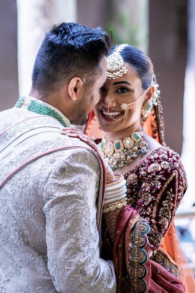 Just Jully Lehenga, Hum Aapke Hain Koun, Wedding In Florida, Gujarati Wedding, Wedding Portrait Poses, Wedding Photoshoot Poses, Bridal Mehendi Designs, Lehenga Wedding, Bridal Lehenga Red