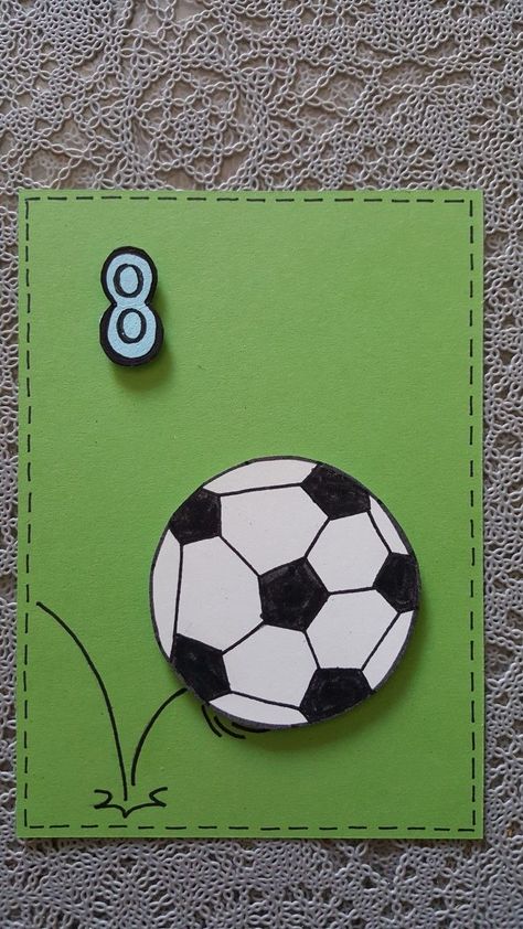 Diy Football Birthday Cards, Football Greeting Cards, Diy Football Gifts For Men, Football Birthday Cards Handmade, Football Card Ideas, Football Cards Handmade, Soccer Birthday Cards, Football Birthday Cards, Soccer Birthday Card