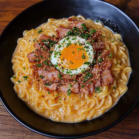 This Ramen Carbonara is a fun fusion recipe that combines the creamy, cheesy goodness of Italian carbonara with the simplicity of instant ramen noodles. Perfect for a quick lunch or dinner, it’s rich, flavorful, and surprisingly easy to make! Carbonara Ramen, Ramen Carbonara, Italian Carbonara, Instant Ramen, Quick Lunch, Fusion Food, Quick Lunches, Ramen Noodles, Ramen