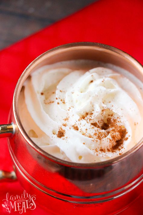 This Crockpot Eggnog Latte has hot milk to warm you up, coffee to wake you up, and eggnog to put you in the holiday spirit. Crockpot Eggnog, Healthy Apple Pie Smoothie, Eggnog Latte Recipe, Eggnog Latte, Apple Pie Smoothie, Instant Family, Healthy Halloween Snacks, Homemade Liquor, Halloween Snack