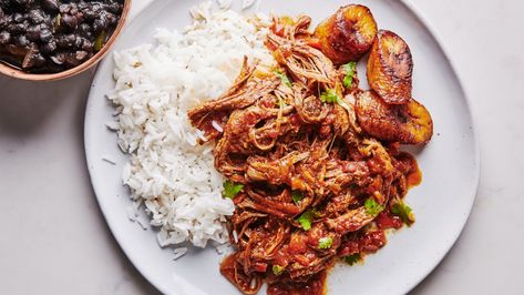 Ropa Vieja Ropa Vieja Recipe, Savory Food, Savoury Recipes, Mexican Cooking, Smitten Kitchen, Cuban Recipes, Dinner Inspiration, Chuck Roast, Spanish Food