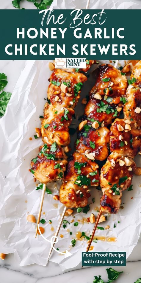 Dive into this easy and healthy honey garlic chicken skewers recipe! Perfect for any dinner, it's versatile for grilled or oven-baked options. With a simple marinade, these Asian chicken skewers turn chicken breast or thighs into a flavorful meal. A quick solution for tasty chicken dinners. Summer Chicken Skewers, Skewer Marinade Chicken, Chicken Skewer Marinade Recipes, Chicken Skewers Marinade Easy, Chicken Skweres Sides, Honey Garlic Chicken Kabobs, Chicken Skewer Sides, Marinated Chicken Skewers Grilled, Chicken Squewers Recipes Grill