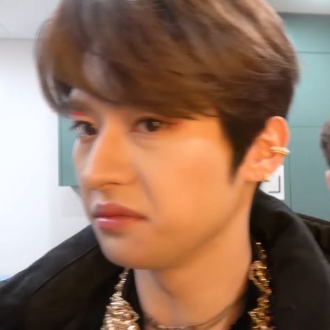 #straykids #skz #leeknow #minho #leeminho #icons #icon #lq Straykids Chan, Chan Bangchan, Kids Mood, Side Eye, Lee Know Stray Kids, Skz In Cute, Savage Kids, Lee Minho, Kid Memes