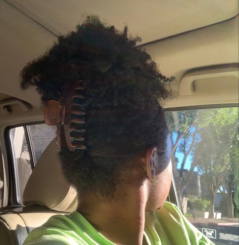 black girl, hair, natural, type 4 hair, clip Natural Hair With Claw Clips, 4c Claw Clip Hairstyles, Claw Clip Hairstyles Type 4 Hair, 4c Natural Hairstyles Claw Clip, Claw Clip Type 4 Hair, Clawclip Hairstyle Short Hair 4c, Claw Clip On Short 4c Hair, Type 4 Hair Claw Clip, Natural Hair Claw Clip