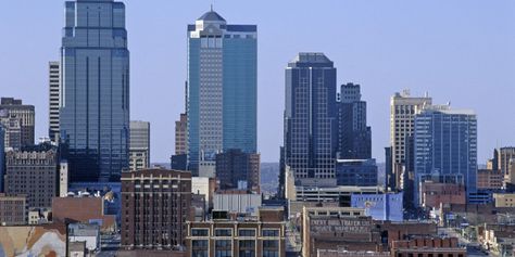 5 Up-and-Coming U.S. Tourism Cities Kansas City Skyline, Local Brewery, River Rafting, American Cities, Fine Food, City Skyline, Willis Tower, Sarasota, Rafting