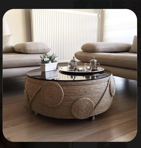 Tire Furniture, Diy Ottoman, Diy Furniture Decor, Perfect Living Room, Upcycled Home Decor, Diy Coffee Table, Diy Furniture Table, Easy Home Decor, Diy Patio