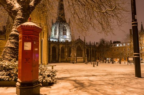 <3 Sheffield Cathedral in the snow sheffield #socialsheffield England Sheffield, Winter Wonderland Cardiff, Sheffield Winter Gardens, Sheffield Steel, Sources Of Iron, Sheffield Cathedral, Happy City, Sheffield Wednesday, Sheffield England