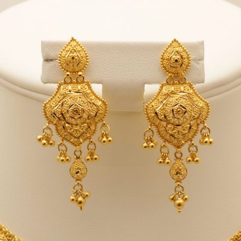 Gold Earrings Designs 10 Gram, Ear Rings Handmade, Turkish Design Gold Jewellery, Gold Earing Design New, Gold Zumaka, Gold Earrings Designs New Model, Jimikki Earrings, Gold Earrings Designs For Wedding, Gold Ear Ring