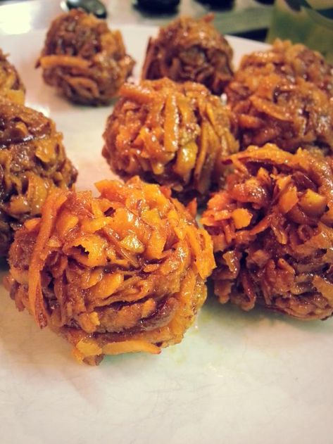 Candied Coconut Balls from Ghana: West African Caramel Coconut Balls African Snacks, Ghana Food, Ghanaian Food, Caramel Coconut, African Dessert, Coconut Balls, West African Food, Coconut Candy, Africa Food