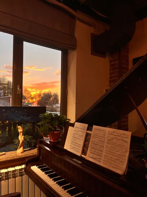 Piano Aesthetic Light, Acoustic Piano Aesthetic, Classical Piano Aesthetic, Classical Music Aesthetic Piano, Piano Aethstetic, Piano Asthetic Picture, Piano Sheet Aesthetic, Piano Playing Aesthetic, Piano Sunset