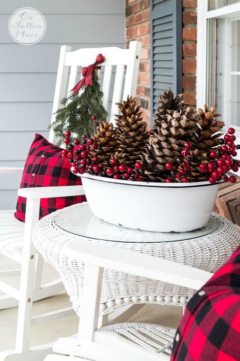 Porch Sitting Area | Festive & Frugal Christmas Porch Decor | Ideas for adding easy touches of Christmas to welcome your family and friends to your home. Simple Christmas Decor Ideas, Natal Country, Frugal Christmas, Porch Decorations, Buffalo Check Christmas, Christmas Front Porch, Simple Christmas Decor, Christmas Porch Decor, Christmas Decorations Diy Outdoor