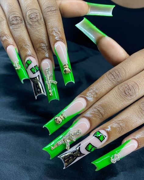 Money , money, moneyyy😍🤑💰💚 . . . Dm to book!💖 @nailed.byjennie #longnails #greennails #frenchnails #moneynails #blingnails #goldnails #nailart #nailsnailsnails #nailsofinstagram #fresnonails #fresnonailtech #explorepage Nails Money, Money Nails, Acrylic Toes, Colby Brock, Hairdos For Curly Hair, Unique Acrylic Nails, Bling Nails, Gold Nails, Cute Acrylic Nails