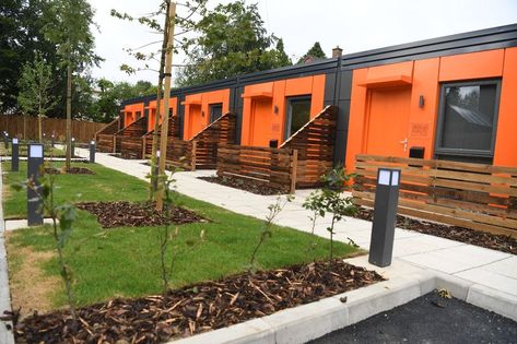 First look inside Cambridge's new modular micro-homes for the homeless - Cambridgeshire Live Micro Community, Micro Homes, Micro House, Space Images, Modular Homes, Kitchen Area, Floor Space, First Look, Cambridge