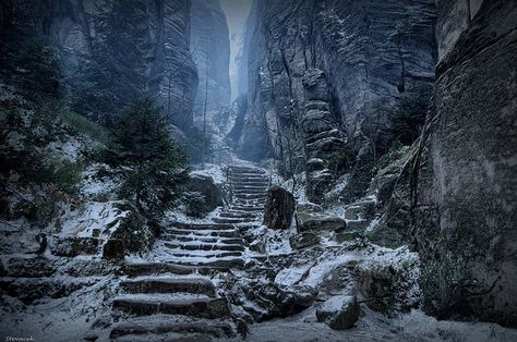 ...but it's going to take a long time to climb all that!    Cisářská chodba - Emperor's Corridor, Prachov Rocks taken in Jičín, Královéhradecký, CZ by Steve Coleman. Rock Path, The Elder Scrolls, Elder Scrolls, Magical Places, Oh The Places Youll Go, Pretty Places, Skyrim, Places Around The World, 그림 그리기