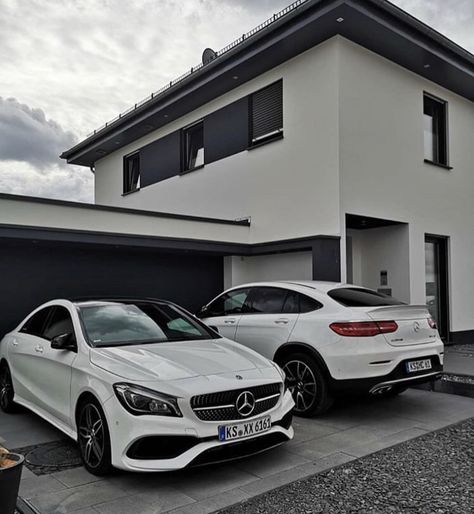 Amg Gts, Wealthy Lifestyle Luxury, Video Call With Boyfriend Screen Photo, Vision Board Pictures, Latest Car, Car Tag, Mercedes Benz Cars, Benz Car, Classy Cars