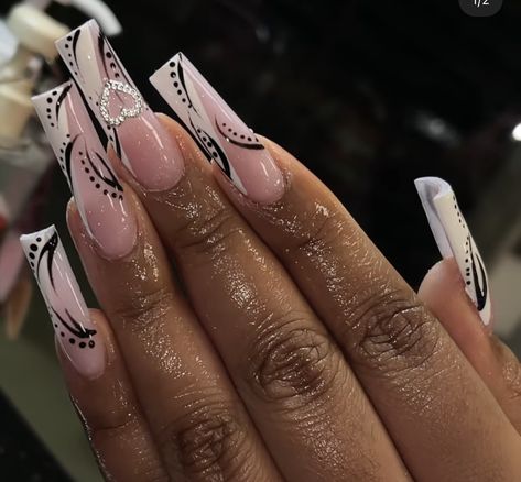 90s Inspired Acrylic Nails, 2k Nail Designs, 1996 Nail Design, 90s Nail Designs Black Women, Old Nail Designs, Old School Nail Designs 90s, Early 2000s Nail Designs, 90 Nails The 90s Art Designs, 90s Nail Art