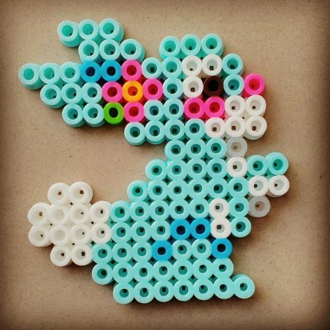 Hama Beads Rabbit, Easter Perler Beads, Bunny Perler Beads, Easter Perler Bead Patterns, Easter Hama Beads, Melt Beads Patterns, Easy Perler Bead Patterns, Melty Bead Patterns, Pearl Beads Pattern