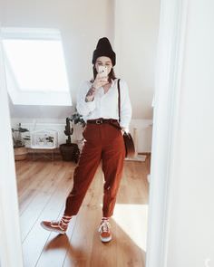 Casual Curves: Casual Style for Hourglass Figures - Album on Imgur Shoes 90s, Outfits Lookbook, Look Grunge, 90s Fashion Outfits, Hipster Outfits, Grunge Look, Looks Black, 90s 80s, Pinterest Outfits