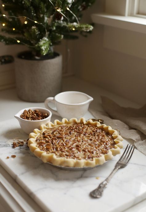 Pie Hole Recipes, Butter Pecan Pie, Holiday Pies Recipes, Frozen Cheesecake, Good Pie, Holiday Pies, Pastry Pie, Pecan Pie Recipe, Favorite Pie