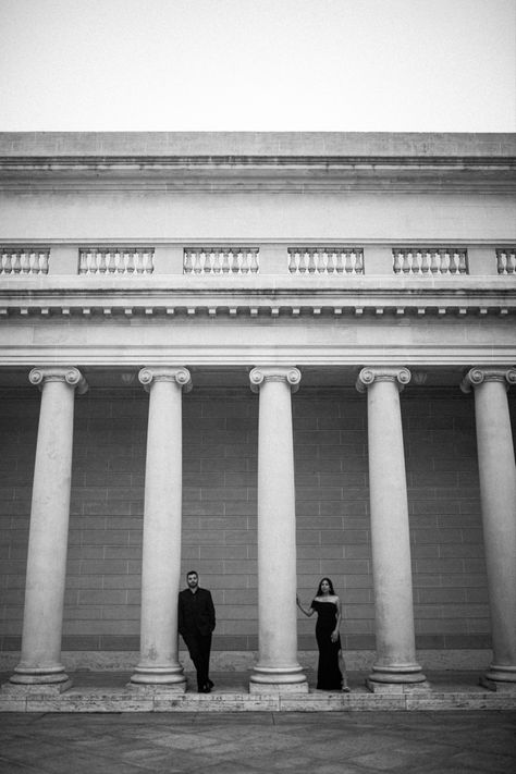 Legion of honor engagement photo shoot in San Francisco, Ca. Rocio Rivera Photography Legion Of Honor Photoshoot, Legion Of Honor Engagement Photos, Classy Engagement Photos, Proposal Photoshoot, Creative Engagement Photo, Prewedding Shoot, Dc Engagement, Legion Of Honor, Engagement Photo Shoot