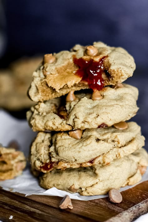 Peanut Butter and Jelly Cookies – Lolo Home Kitchen Pb J Cookies, Peanut Butter And Jelly Cookies, Peanut Butter Jelly Cookies, Desserts Simple, Soft Peanut Butter Cookies, Jelly Cookies, Cookie Time, Peanut Butter And Jelly, Peanut Butter Jelly