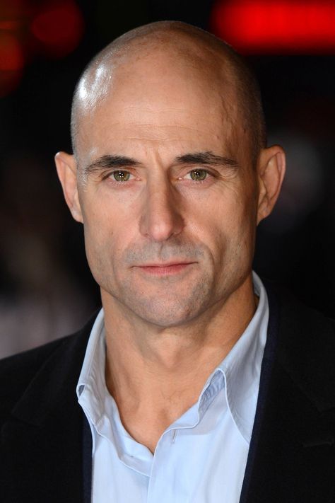 Mark Strong Actor, Bald Actors, Sherlock Holmes 2009, Stardust 2007, Shaved Head Styles, Green Lantern 2011, Zero Dark Thirty, Cruella 2021, Jlo Hair