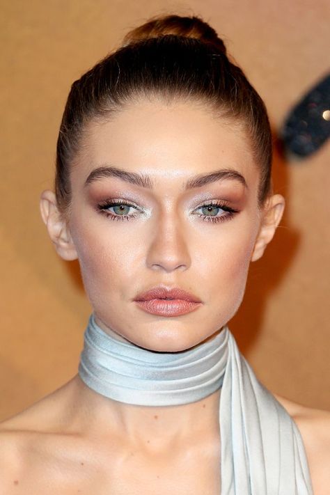 Prettiest Makeup, Gigi Hadid, Long Hair, A Woman, Makeup, Hair, Make Up