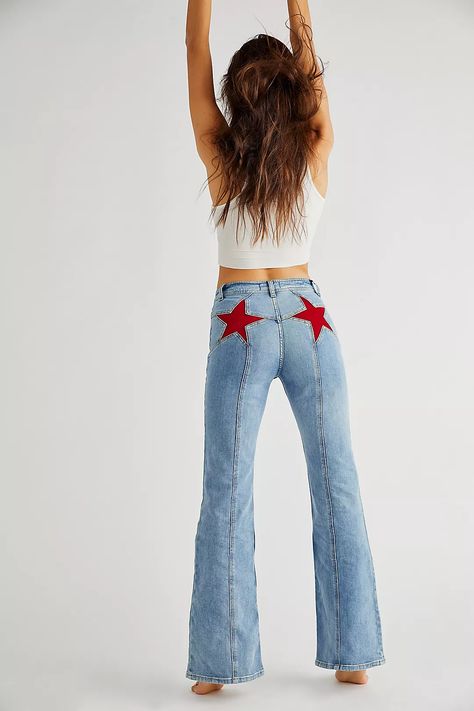 Jean Vintage, All Jeans, Crop Top Dress, 4th Of July Outfits, Star Jeans, Flared Jeans, Belleza Natural, Boho Outfits, Bell Bottom Jeans