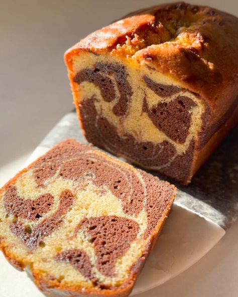 Marble Loaf Cake Homemade Marble Cake, Easy Loaf Cake, Chocolate Marble Loaf Cake, The Best Pound Cake, Marble Loaf Cake, Marble Loaf, Best Pound Cake Recipe, Chocolate Marble Cake, Chocolate And Vanilla Cake