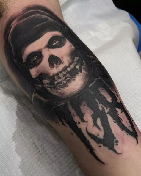 The Misfits Tattoo, Misfits Tattoo Ideas, Ftp Tattoo Design, Danzig Tattoo, Maiden Tattoo, Misfits Tattoo, Iron Maiden Tattoo, Perky Goth, Samhain Danzig