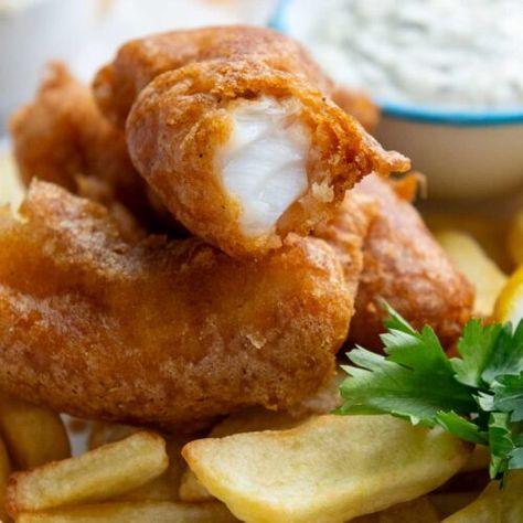 No-Fail, Crispy Battered Gluten-Free Fried Fish - MamaGourmand Baked Battered Fish, Gluten Free Fish Batter Air Fryer, Gluten Free Fried Fish, Deep Fried Fish Batter, Gluten Free Fish Batter, Fried Cod Fish Recipes, Fried Fish And Chips, Gluten Free Fish And Chips, Pan Fried Fish Recipes