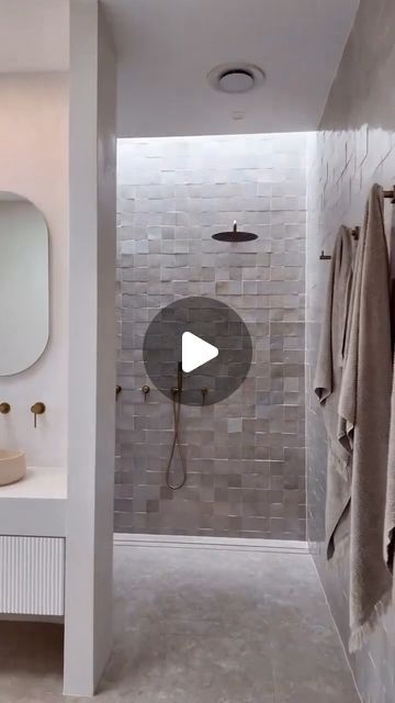 HAAUS.™ on Instagram: "Still obsessed with our ensuite bathroom. And how’s about that skylight! 🙌😀

#bathroom #bathroomdesign #featuretiles #bathroominspiration" Velux Skylights Bathroom, Bathroom With Skylight, Teenage Bathroom, Bathroom Skylight, Skylight Bathroom, Dallas House, Shower Floors, Rock Creek, Feature Tiles