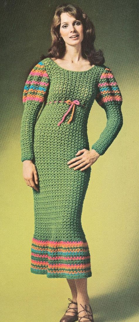 Ren Faire Crochet, Ren Faire Dress, Frock Patterns, Vintage Knitwear, Dress Patterns Free, Crochet Dress Pattern, Crochet Woman, Vestidos Vintage, 1970s Fashion