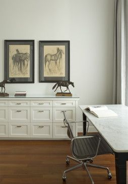 3 Ways to Organize Your Home Office | http://apersonalorganizer.com/home-office-organization-ideas-files/ Home Office Credenza, Credenza Ideas, Credenza Storage, Office Credenza, Ideas For Home Office, Cabinet Design Ideas, Cool Home Office, Trendy Furniture, Contemporary Office