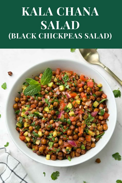 Black Gram Salad, Black Channa Salad Recipe, Black Chickpea Salad, Chana Salad Indian, Black Chana Salad, Kala Chana Salad, Mbaazi Recipe, Black Chickpeas Recipes, Chana Salad Recipe