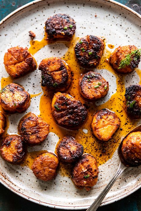 Honey Butter Blackened Scallops with Herby Polenta | halfbakedharvest.com #seafood #scallops #easyrecipes #dinnerrecipes Gourmet Scallop Recipes, Easy Skillet Dinner, Half Baked Harvest Recipes, Scallop Recipes, Harvest Recipes, Spring Vegetables, Half Baked Harvest, Easy Salads, Seafood Dishes