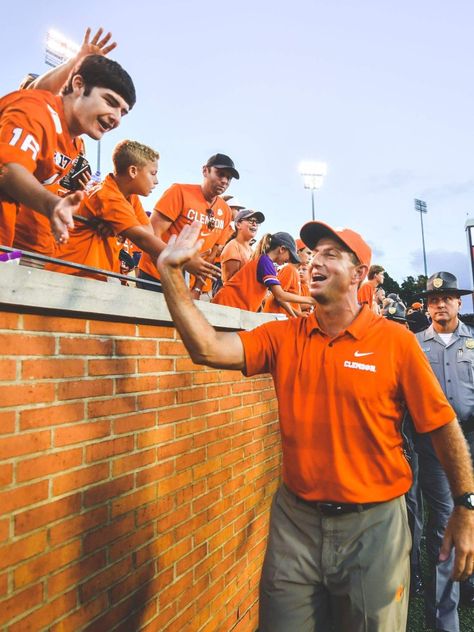 Dabo Swinney clemson Clemson Tigers Football, Clemson Football, Tiger Football, Dream College, Clemson Tigers, Track And Field, Basketball Court, Football